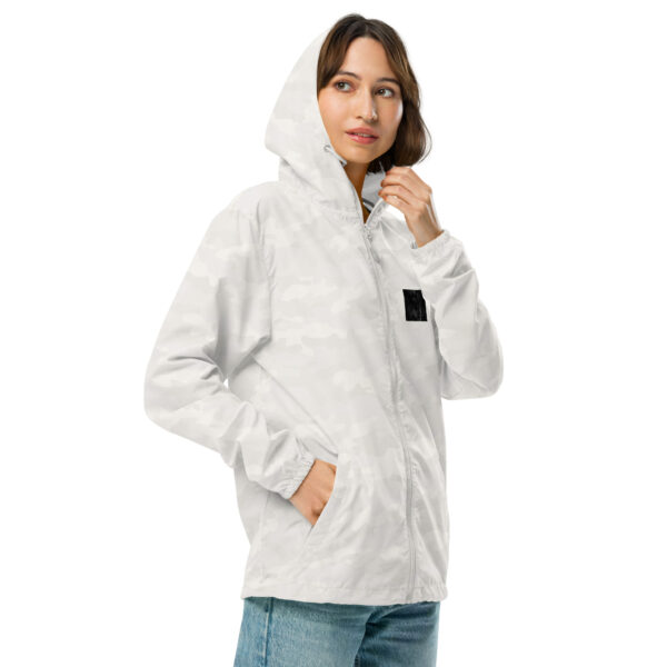Dark-windbreaker